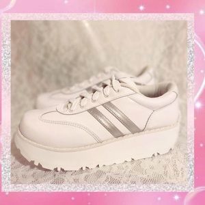 Vintage 90s Chunky Platform Retro Sneakers